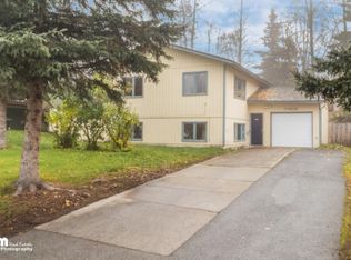 17406 Meadow Creek Dr, Eagle River, AK 99577