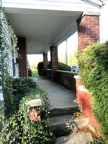 5 bed, 1708 sqft, $1,600 — Photo 3