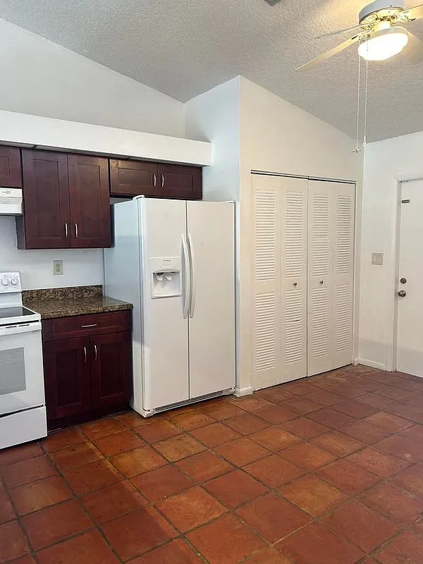 2 bed, 2.0 bath, 1230 sqft, $2,800 — Photo 1