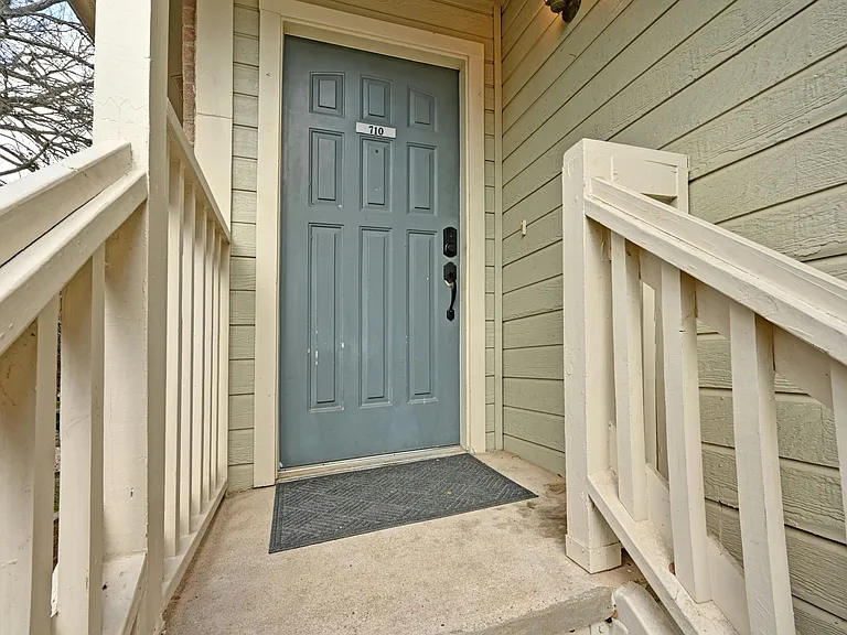 2450 Wickersham Ln #710 — Photo 18