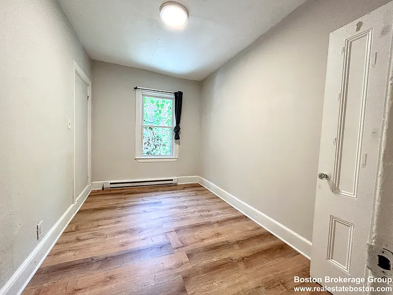 7 Warwick St #1 — Photo 5