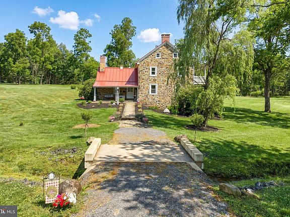 5th image of 721 Company Farm Rd