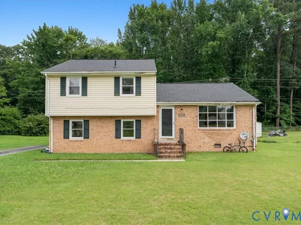 25724 Tanglewood Dr, North Dinwiddie, VA 23803