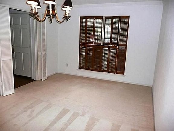 5th image of 7955 La Cosa Dr
