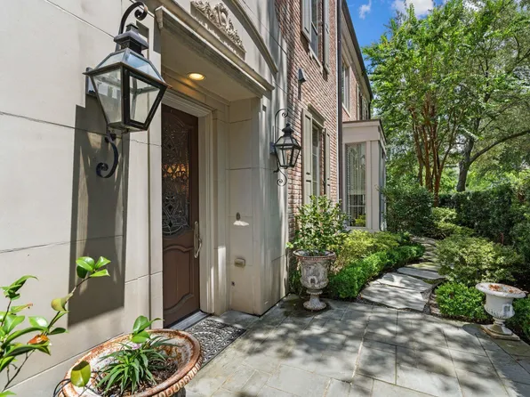 1235 Wynden Commons Ln, Houston, TX 77056