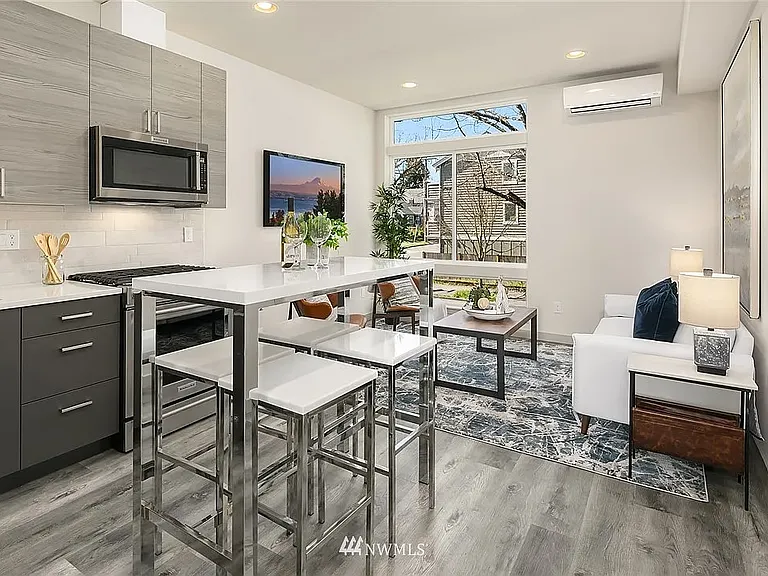 9200F Roosevelt Way NE — Photo 10