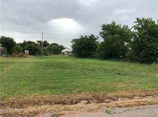 704 N 5th St, Sayre, OK 73662