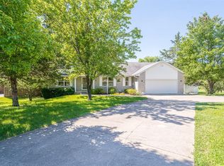 990 W Obermiller Rd, Columbia, MO 65202