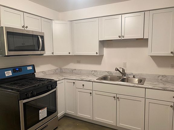 5th image of 10491 W Touhy Ave #Gw