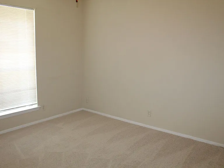 1903 N Floyd Rd — Photo 11