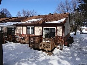 3rd image of 32915 Woodworth Ct #1