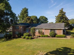 1423 Brentwood Dr, Athens, TN 37303