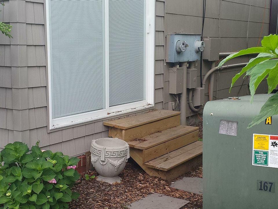 Entrance/Front Door