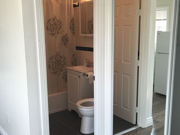 5th image of 5616 Lexington Ave APT 307