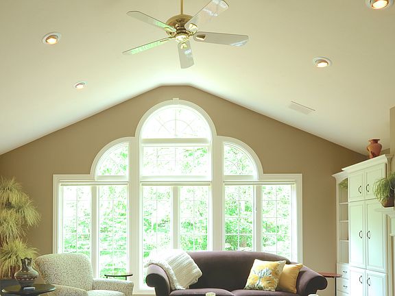 4th image of 230 Regal Ct SW