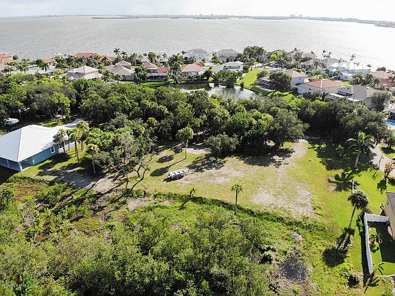 2nd image of 1895 S Banana River Dr