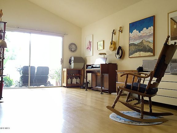 5th image of 5690 Aurora Dr