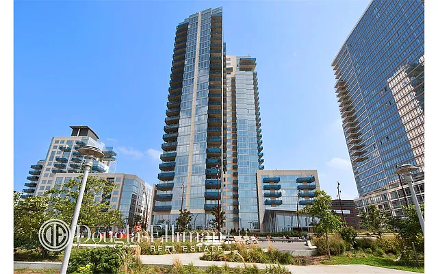 Rented by Douglas Elliman | media 16