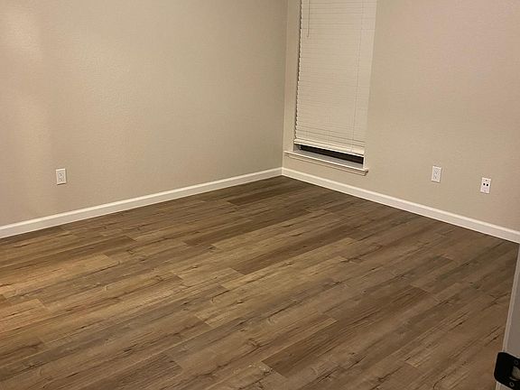 5th image of 5310 Wild West Dr #5310