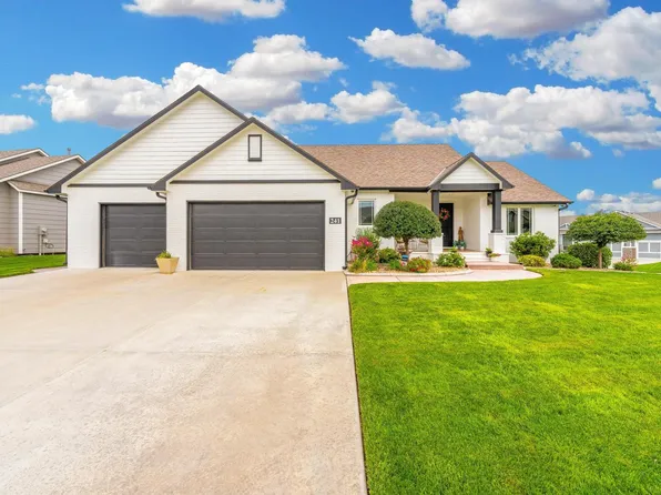 241 N Fawnwood Ct, Wichita, KS 67235
