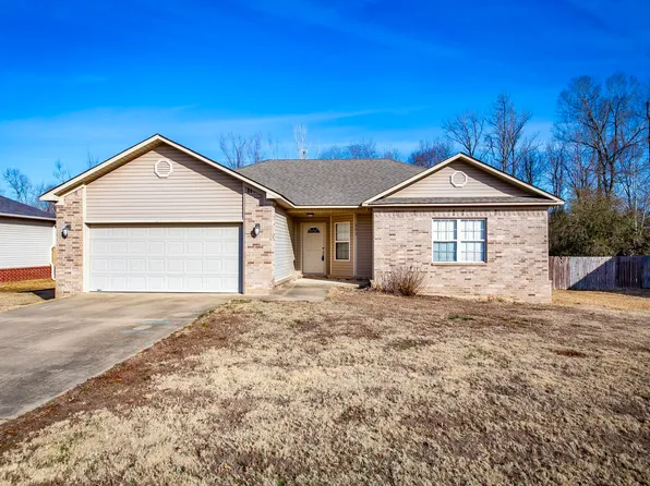 302 Weathering Ln, Austin, AR 72007