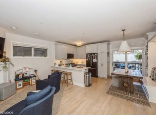 1464 W Erie St #1, Chicago, IL 60642