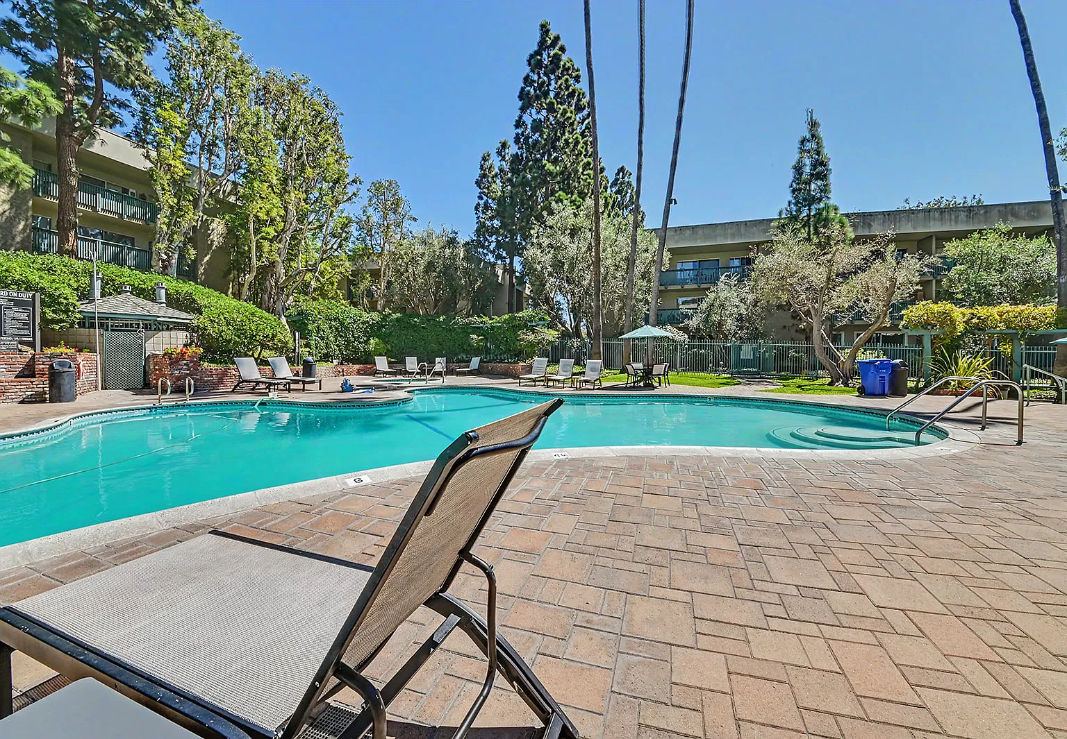 448 N Bellflower Blvd — Photo 3