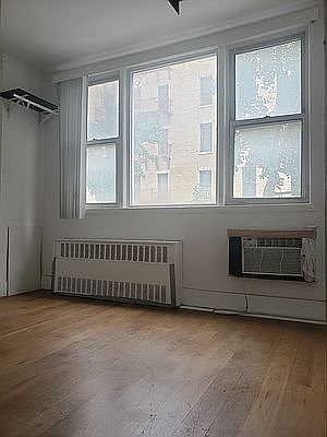 1st image of 200 E 30th St APT 1k