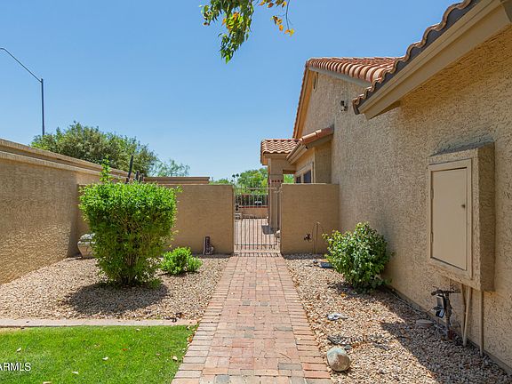 3rd image of 7961 E Joshua Tree Ln