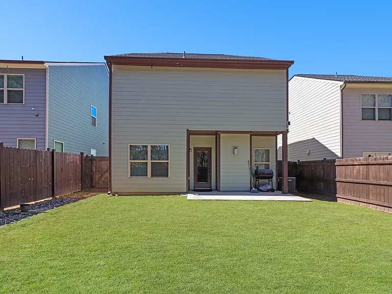 4010 Lake Manor Way — Photo 11