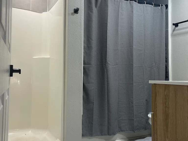 1107 Basin St #A — Photo 23