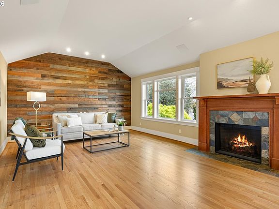 3rd image of 4112 Orchard Way