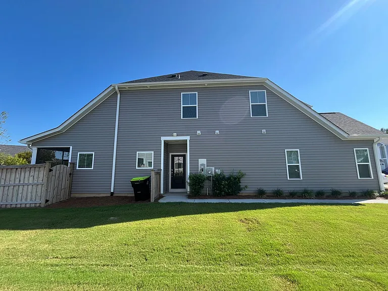 7404 Springwater Dr — Photo 33
