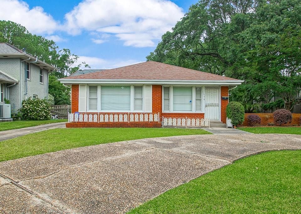 1st image of 1137 Robert E Lee Blvd