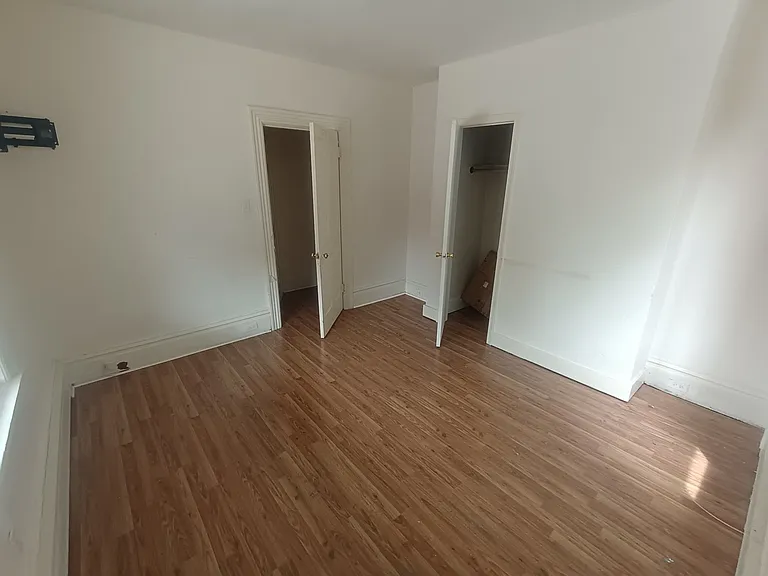 457 N 2nd St #1 — Photo 16