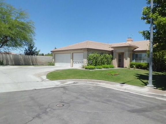 2nd image of 420 Flores Cir