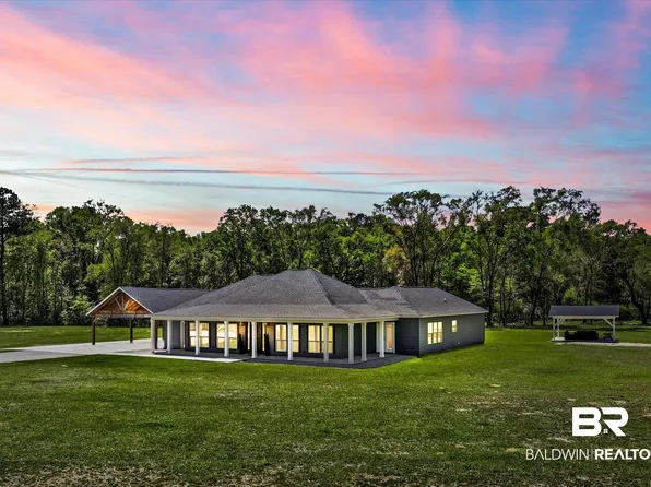 7232 Old Military Rd, Theodore, AL 36582