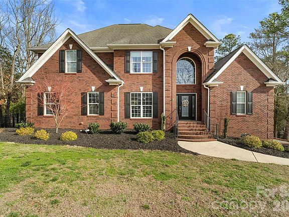 4th image of 2104 Brandt Rd