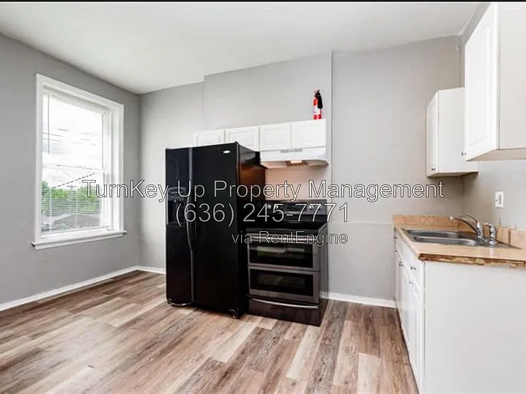 4005 S Grand Blvd — Photo 5