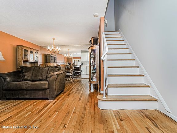 3rd image of 273 Hillman Ave