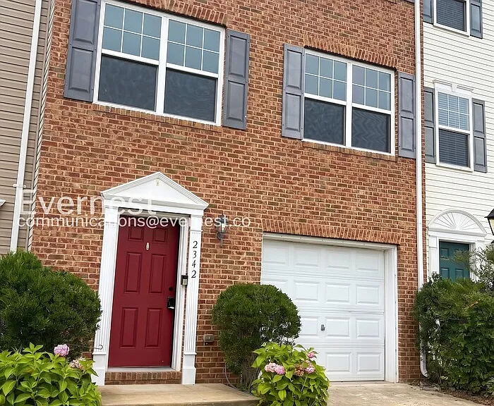 2342 Silver Fox Way — Photo 2