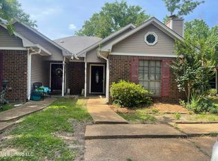 2444 River Oaks Blvd #B, Jackson, MS