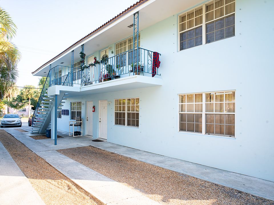 1st image of 4905 N Flagler Dr APT 2