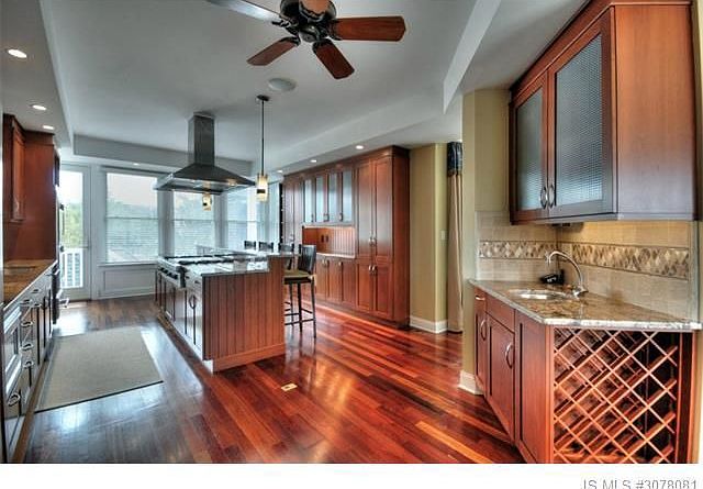 2nd image of 6511 Long Beach Blvd