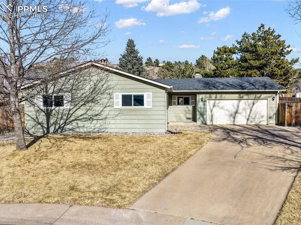156 Johnson Pl, Castle Rock, CO 80104