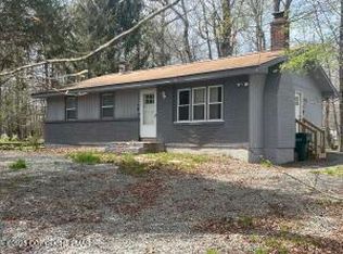 4506 Briarcliff Ter, Tobyhanna, PA 18466