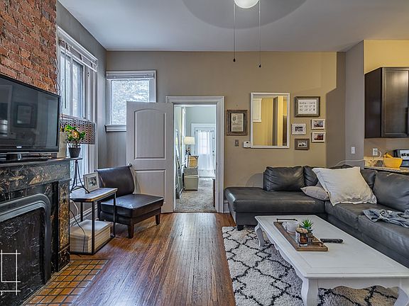 4th image of 1269 Dennison Ave APT B