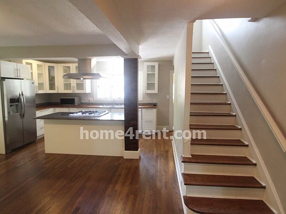 2nd image of 5733 Cherry St