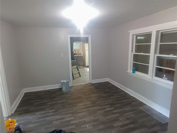 2nd image of 610 Park St