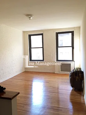 Rented by Lisa Management | media 6